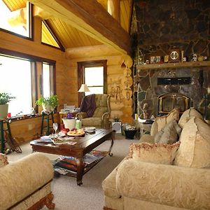 The Garrison Inn A Montana Bed & Breakfast